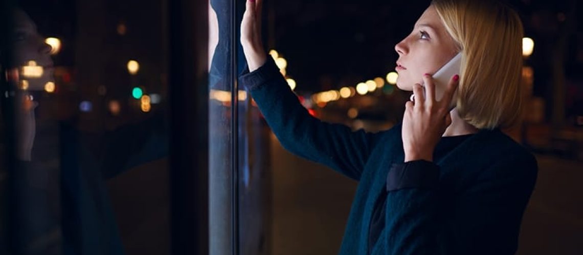 window-display-touch